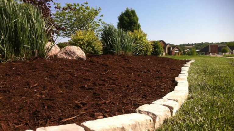 How much does it cost to mulch your flower beds in Canton, Ohio?