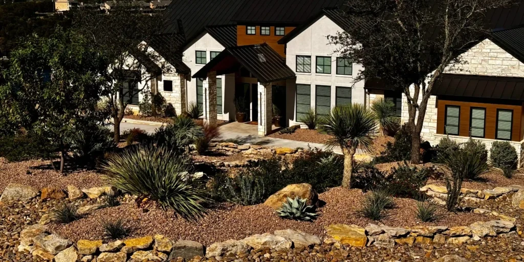 Professional hardscaping installation in Canton Ohio